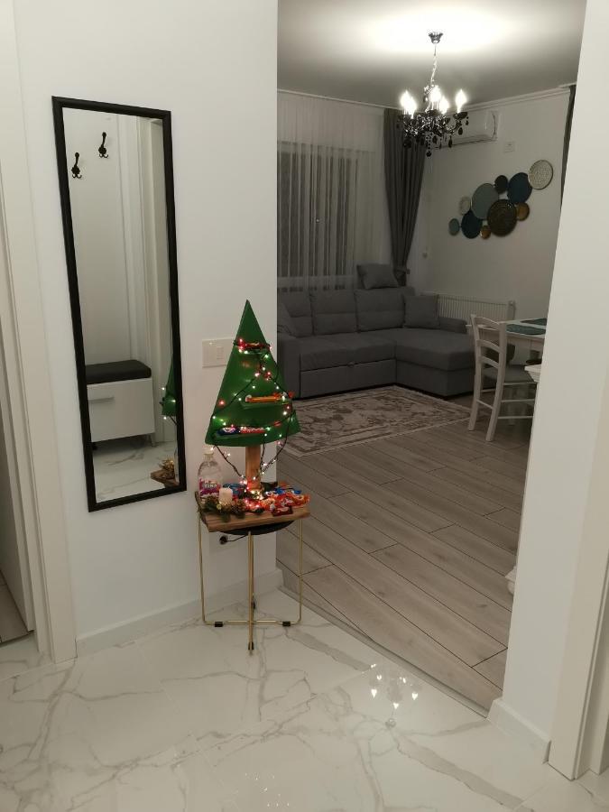 Relax Apartament Oradeaアパートメント エクステリア 写真